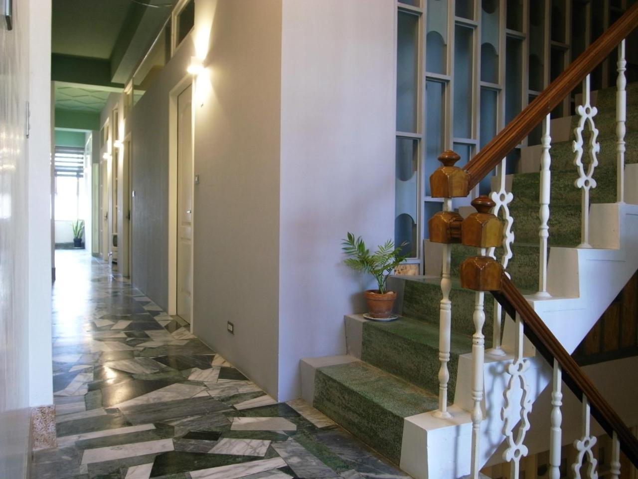 Tainan Gu Hostel Exteriör bild